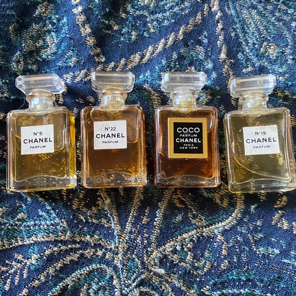 Chanel fragrance wardrobe 4 mini perfumes. Rare/HTF 3.5ml each - Picture 3 of 4